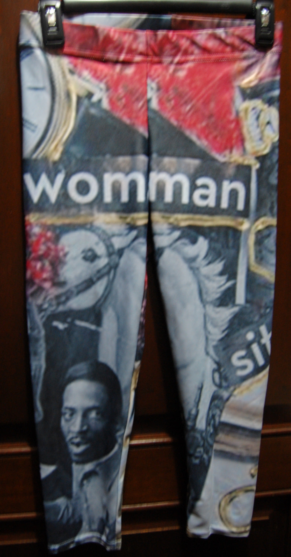 WOMMAN IN TIME Yoga Pants